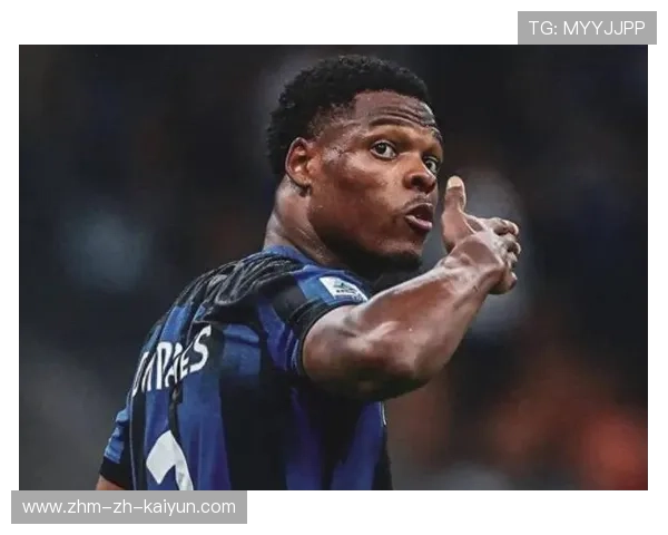 国米邓弗里斯高速插上传中助攻锋线再度破门